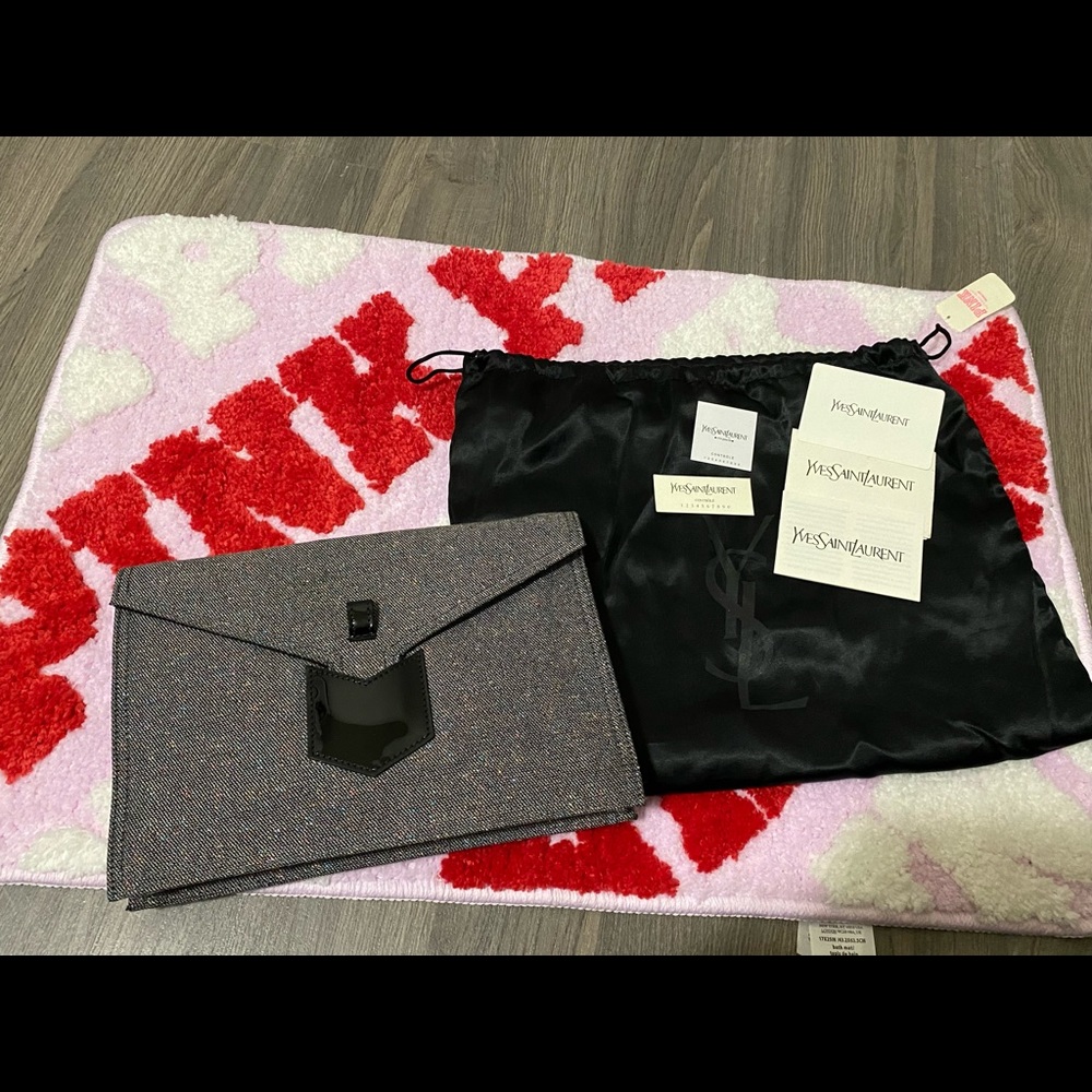 Authentic 💯 YSL Clutch